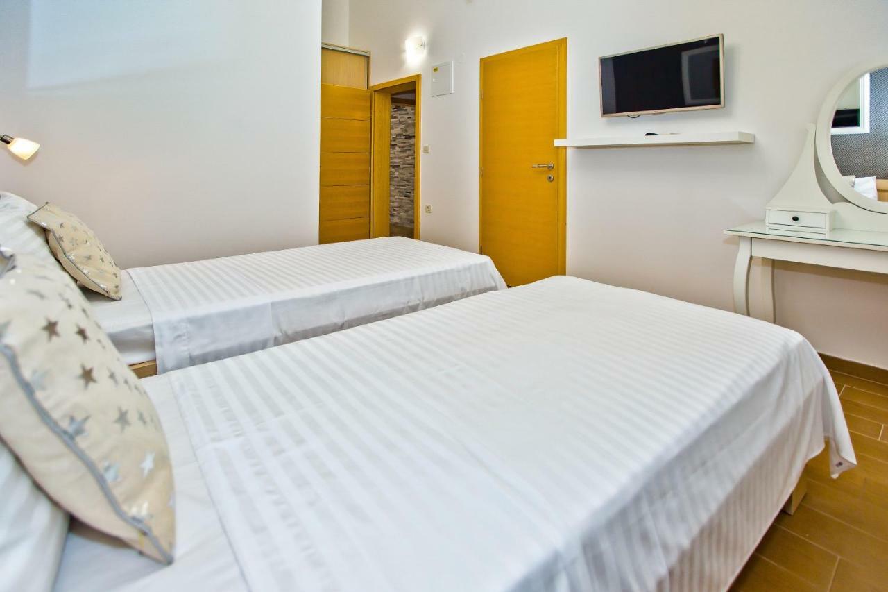 Island Hvar Seaside Villa Levanda With Beach, Pool & Seaview Χβαρ Εξωτερικό φωτογραφία