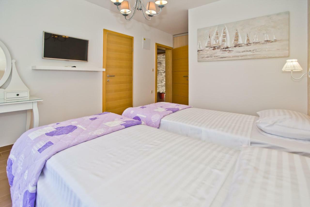 Island Hvar Seaside Villa Levanda With Beach, Pool & Seaview Χβαρ Εξωτερικό φωτογραφία